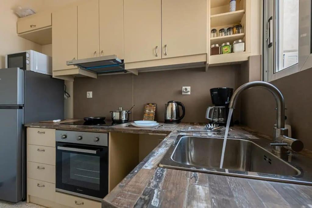 Kerameikos 2 Bedroom Apartment 아테네 외부 사진