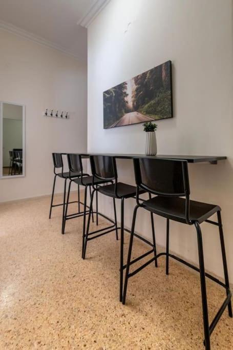 Kerameikos 2 Bedroom Apartment 아테네 외부 사진