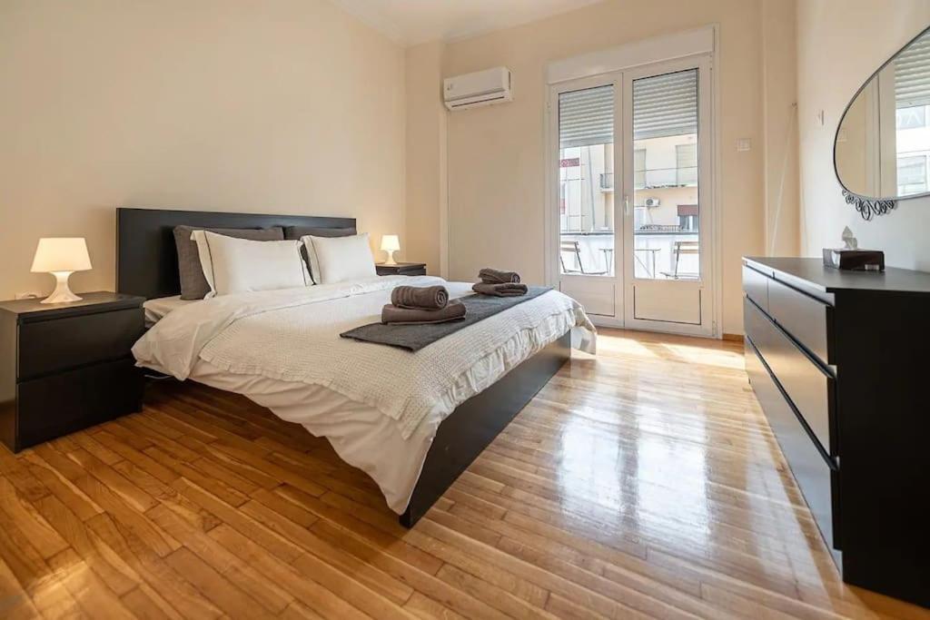 Kerameikos 2 Bedroom Apartment 아테네 외부 사진
