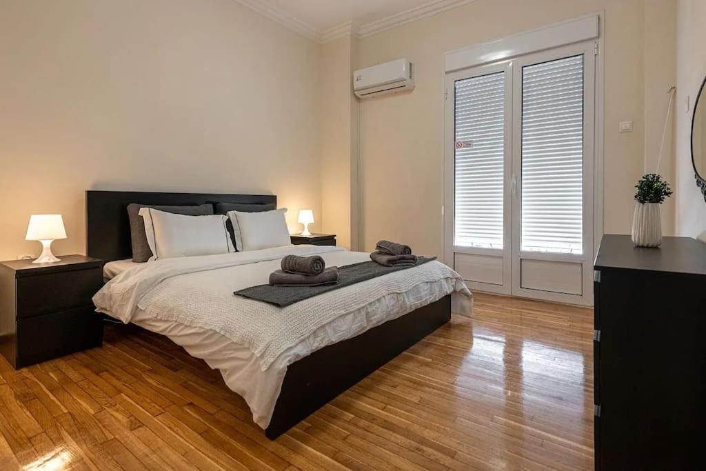 Kerameikos 2 Bedroom Apartment 아테네 외부 사진