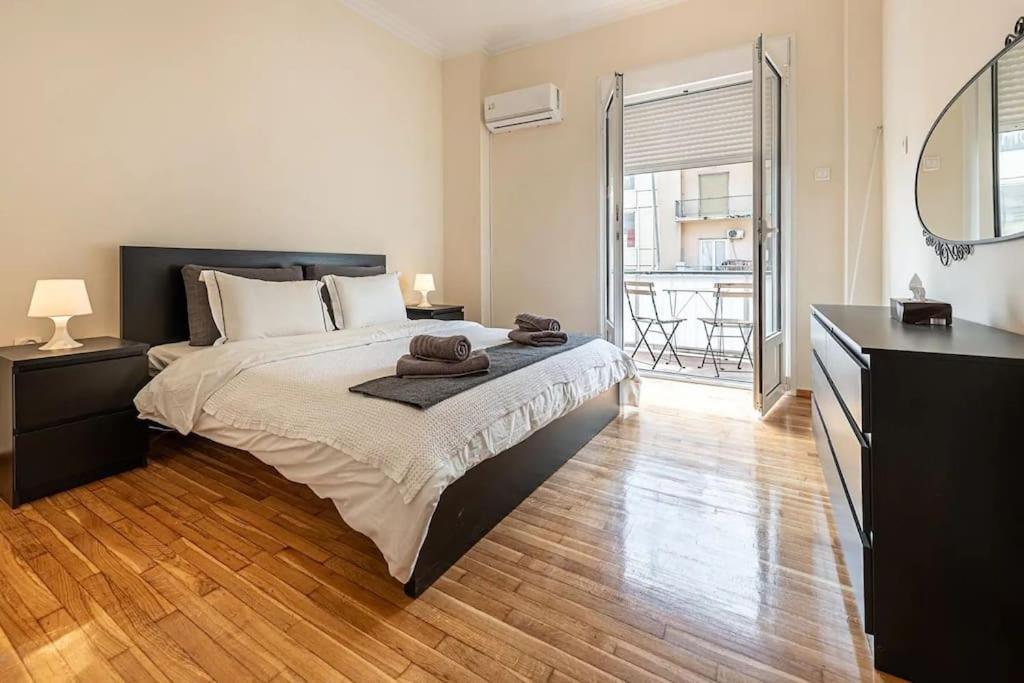Kerameikos 2 Bedroom Apartment 아테네 외부 사진